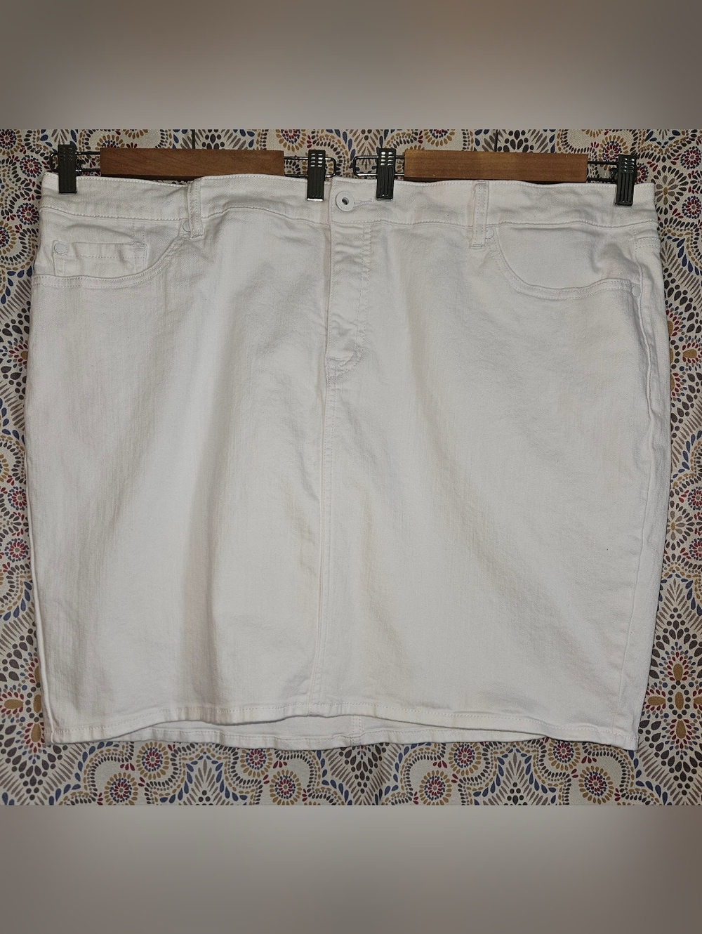 White Torrid Mini Skirt Size 26